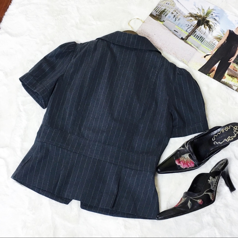 🌸ZINC🌸Women’s Navy Blue Striped Blazer - Picture 4 of 8